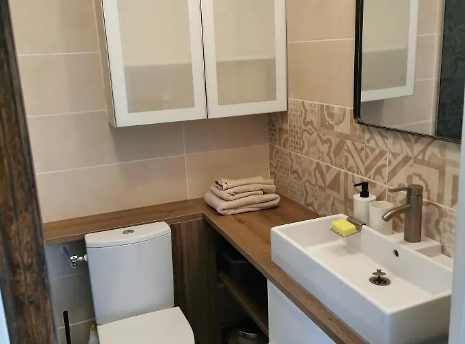 아파트 Independant A 2 Minutes Du Golf Du Luberon *